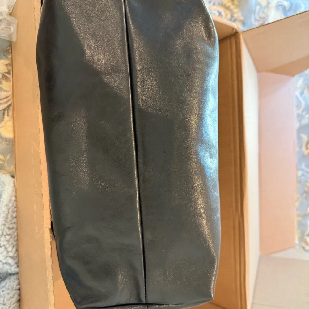 Clare V Black Le Zip Sac with travel pouch - Picture 9 of 12